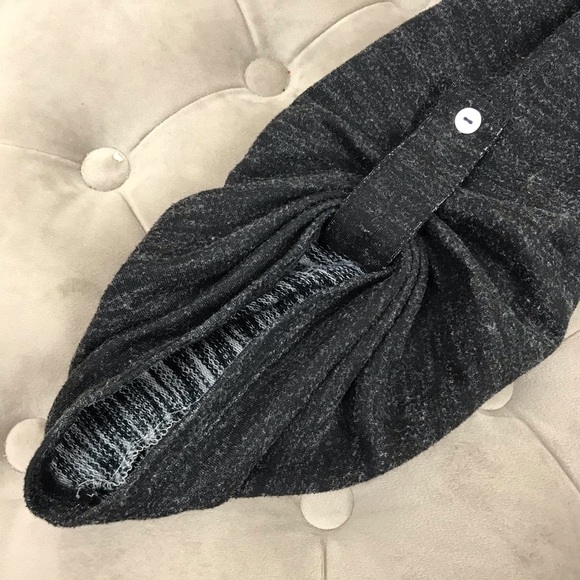 Max Studio soft and comfy charcoal gray sweater XL - Picture 7 of 8